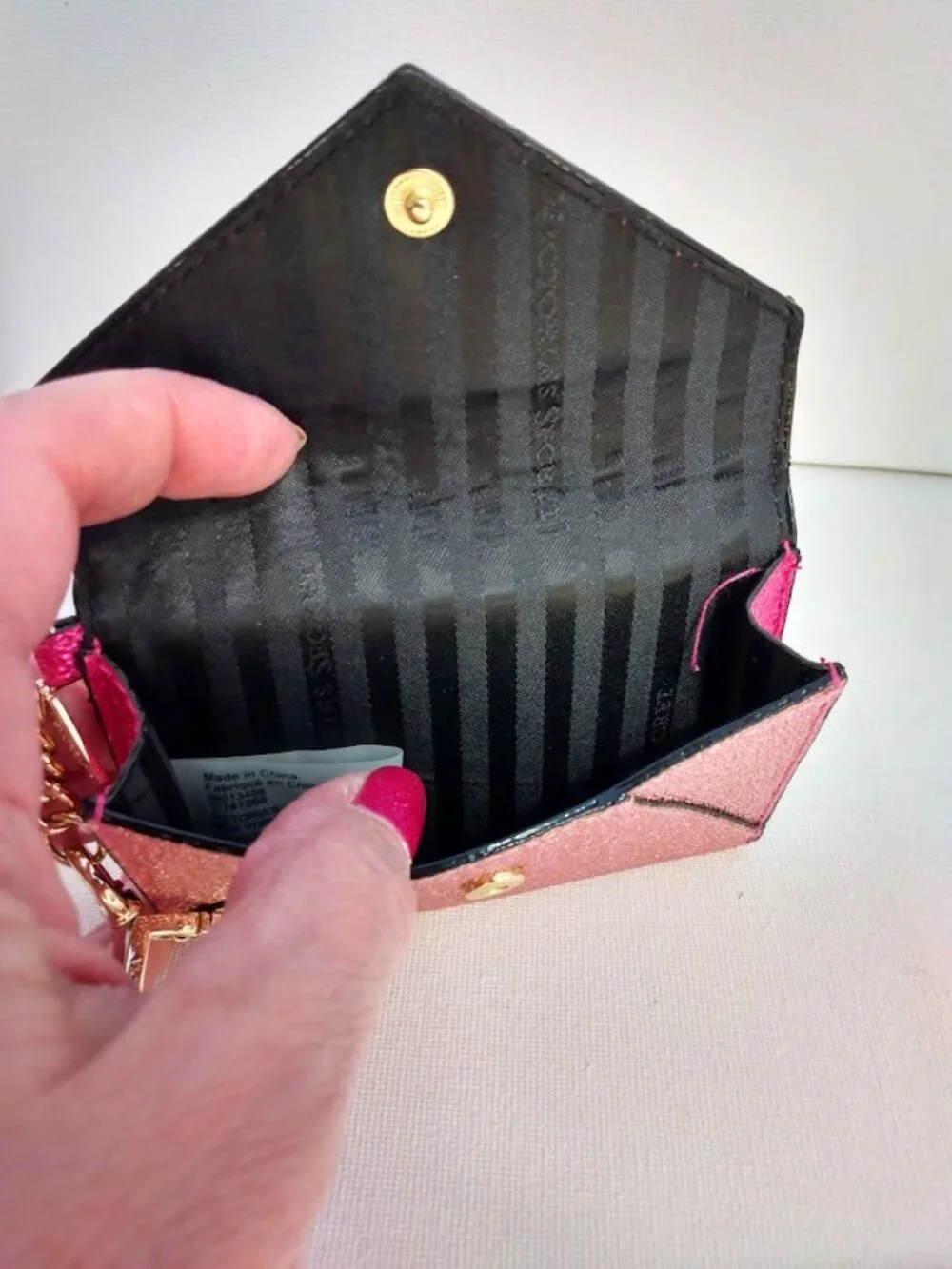 Victoria's Secret Keychain and Card Holder Sparkle Hot Pink Metallic Red Lips - Picture 5 of 9